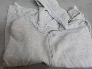 lot 72 image: 1 Clique Hooded Sweatshirts size 6X...