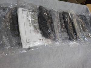 lot 79 image: 6 Hydro Flask T-shirts - various si...