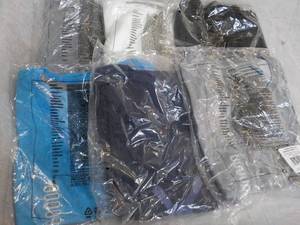 lot 83 image: 6 Hydro Flask T-shirts - various si...