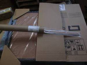 lot 82 image: Quartet bulletin board and a 8 cor...