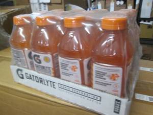 lot 138 image: 12 Pack orang Gatorlyte...