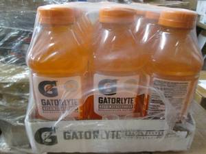 lot 139 image: 12 Pack orang Gatorlyte...