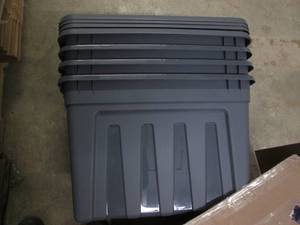 lot 192 image: 4 Plastic totes with lids...