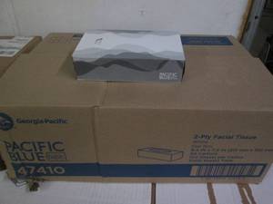 lot 204 image: 30 Cartons of Pacific Blue facial t...