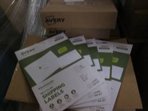 lot 215 image: 15 100 packs of shipping labels...