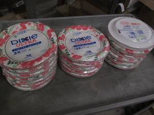 lot 9 image: 20 packs of Dixie plates, 18 each...