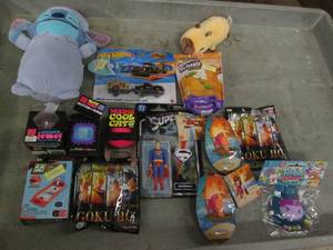 lot 23 image: Lot of assorted toys...