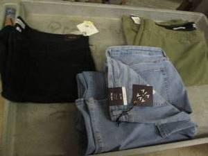lot 241 image: 3 Pairs of ladies size 26pants...
