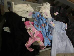 lot 247 image: Lot of ladies small and kids clothe...