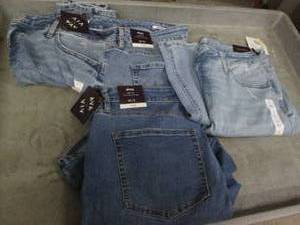 lot 250 image: 3 Pairs size 20 pants...