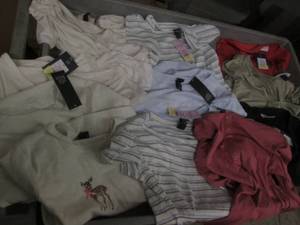 lot 257 image: Ladies M tops...