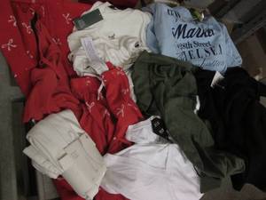 lot 270 image: Lot of XL and XXL clothes...