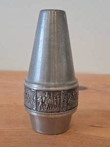 lot 23 image: Vintage 6 Norsk Tinn Pewter Table Vase by Astri Holthe (Norway)