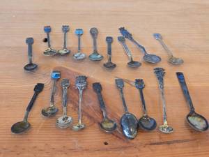 lot 59 image: Lot of (18) 185-grams (total) 925 Sterling Silver Souvenir Spoons