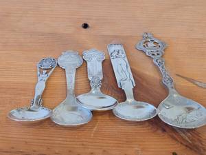 lot 67 image: Lot of (5) 202-grams (total) 830 Sterling Silver Souvenir Spoons