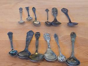 lot 77 image: Lot of (12) 200-grams (total) 830 Sterling Silver Souvenir Spoons