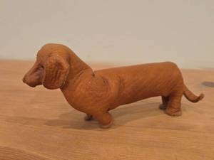 lot 97 image: Vintage Basset Hound theme Handmade Leather Figurine by Deru (1960s) (Germany)  Mid-Century Modern style