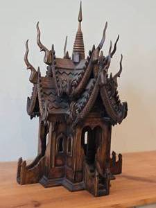 lot 119 image: Vintage Hand-Carved Teak Wood Thai Spirit House (San Phra Phum) 16 x 16 x 27