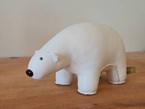 lot 160 image: Vintage Zuny Polar Bear theme Handmade Bookend  Door Stop  Dcor