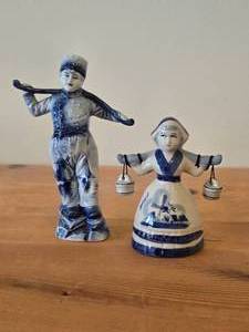 lot 164 image: Vintage Water Boy theme Ceramic Figurine Set of 2  Delft style