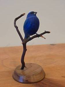 lot 183 image: Indigo Bunting Perched on a Branch theme by Paul Thompson (1291) #31 Hand Carved Figurine