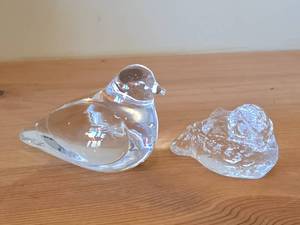 lot 257 image: Lot of (2) Bird theme Crystal Figurines