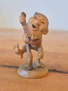 lot 287 image: Vintage Happy Gnome  Troll theme Hand Carved Wood Figurine by Anri (Italy)