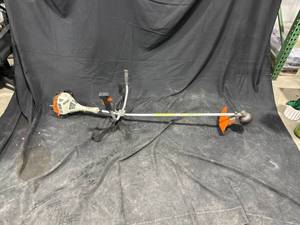 lot 2146 image: Stihl FS 55 String Trimmer