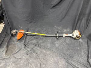 lot 2147 image: Stihl FS 55R String Trimmer(needs parts)