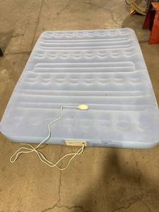 lot 2169 image: Queen size AeroBed Air Mattress