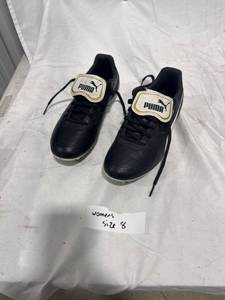 lot 2179 image: Puma Womens Soccer Cleats