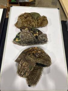lot 2200 image: Lot of 3 Winter Trapper Hats