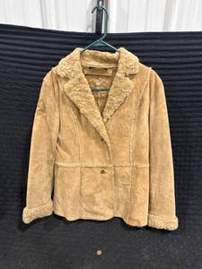 lot 2205 image: BKE Diva Tan Faux Fur Jacket