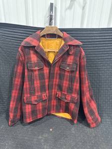 lot 2212 image: Vintage Plaid Wool Jacket