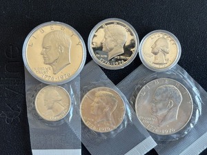 lot 46 image: 1976-S Bicentennial Silver Proof and Mint Set