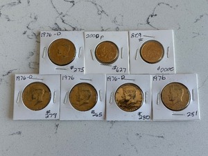 lot 49 image: Gold Plated Kennedy Half Dollars and State Quarters