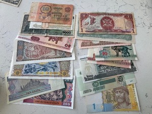 lot 58 image: Foreign Currency