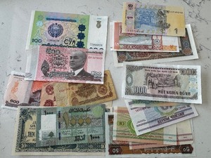 lot 62 image: Foreign Currency