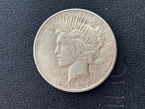 lot 92 image: 1927-D Peace Dollar