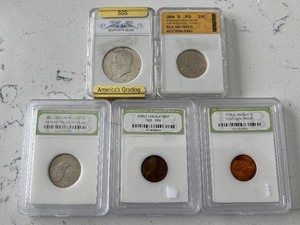 lot 112 image: Assorted Coins