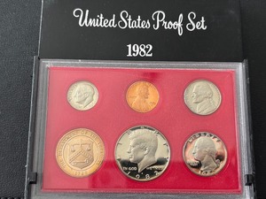 lot 118 image: 1982-S Proof Set