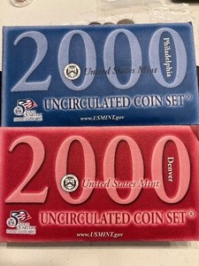 lot 156 image: 2000 P & D Mint Set