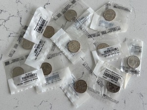 lot 147 image: Uncirculated Coins