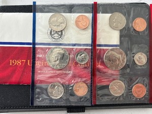 lot 152 image: 1987 P & D Mint Set