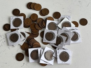 lot 199 image: Great Britain Pennies