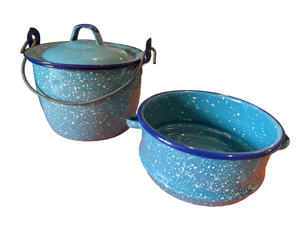 lot 26 image: Vintage Small Blue & White Speckled Graniteware Berry Bucket & Dish