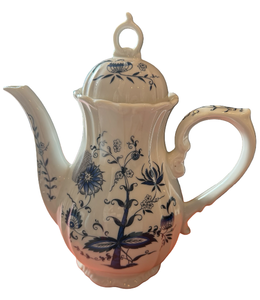 lot 63 image: Blue Onion Pattern Teapot