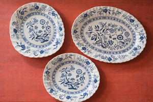 lot 64 image: Trio of Blue Onion - Plate, Bowl & Platter