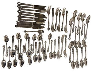 lot 69 image: Stunning Ekco Eterna Brand Stainless Steel Flatware Set
