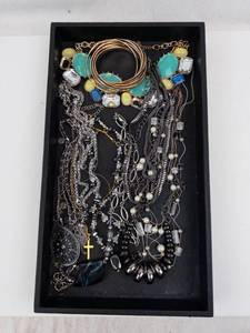 Assorted Jewelry Necklaces & Bracelets - Turquoise Stones, Pearls & Glass Beads